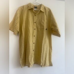 PATAGONIA - Butter YELLOW ORGANIC COTTON SHORT SLEEVE BUTTON UP SHIRT SIZE L